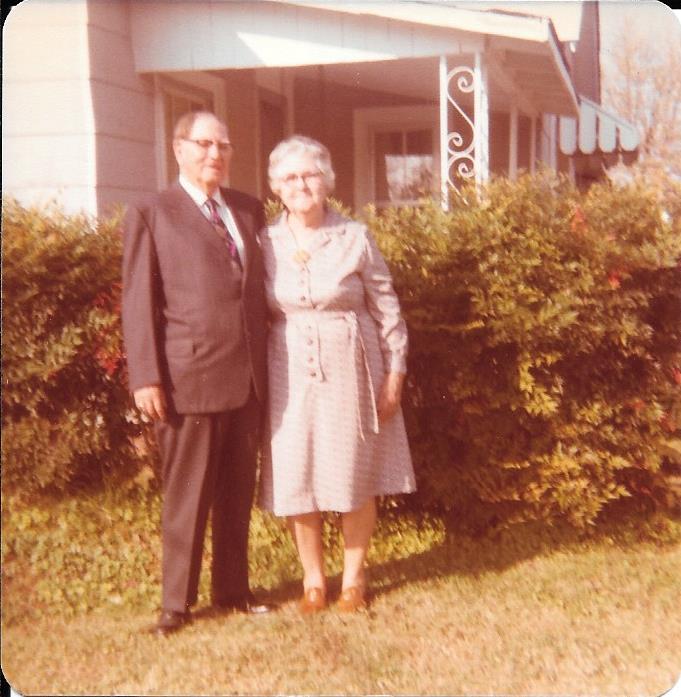 Mama and Papa 1977